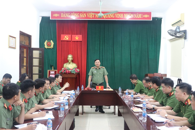 Công an Hà Nội: Kiểm tra thực tế tại Công an phường Đống Đa và Công an phường Ô Chợ Dừa- Ảnh 1.