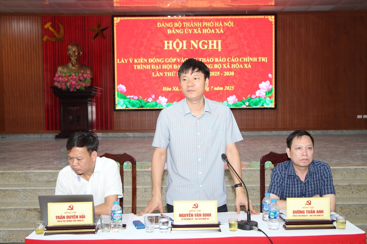 Hoà Xá tổ chức Hội nghị lấy ý kiến đóng góp vào dự thảo Báo cáo chính trị trình Đại hội Đảng bộ xã lần thứ I- Ảnh 1.