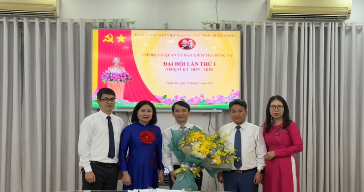 Đại hội Chi bộ Cơ quan Uỷ ban kiểm tra Đảng ủy phường Nghĩa Đô lần thứ I, nhiệm kỳ 2025 - 2030- Ảnh 3.
