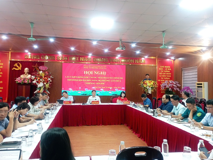 Phường Vĩnh Tuy tổ chức Hội nghị lấy ý kiến đóng góp vào Dự thảo Báo cáo chính trị trình Đại hội Đảng bộ lần thứ I, nhiệm kỳ 2025-2030.- Ảnh 2.