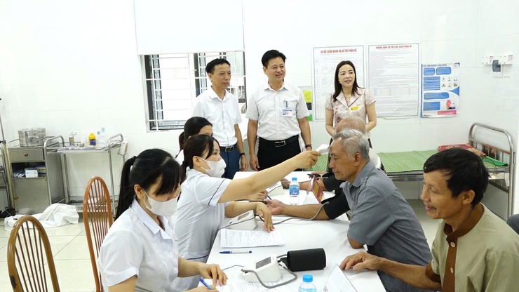 Xã Bình Minh tổ chức khám, tư vấn sức khỏe, cấp thuốc miễn phí cho người có công với cách mạng- Ảnh 4.