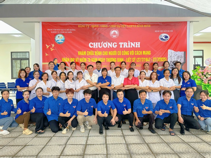 Xã Bình Minh tổ chức khám, tư vấn sức khỏe, cấp thuốc miễn phí cho người có công với cách mạng- Ảnh 14.