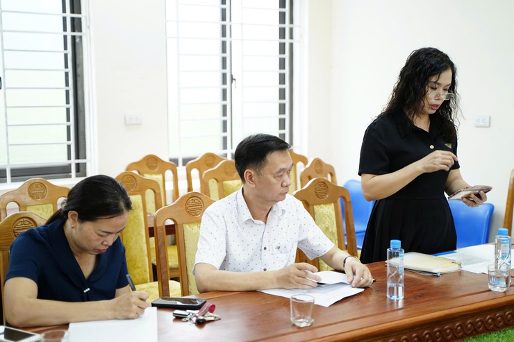 Đồng chí Phó Chủ tịch UBND xã Nguyễn Thị Thuỳ Hương: Làm việc với 3 bậc học xã Chuyên Mỹ- Ảnh 1.