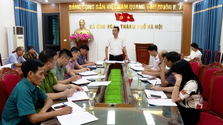 Ứng Hòa: Hội nghị thống nhất phương án cưỡng chế, đảm bảo an ninh trật tự tổ chức thi công dự án: Đầu tư xây dựng đường trục phía Nam Km34+950 đến Km35+170 địa phận thôn Giang Triều.- Ảnh 1.