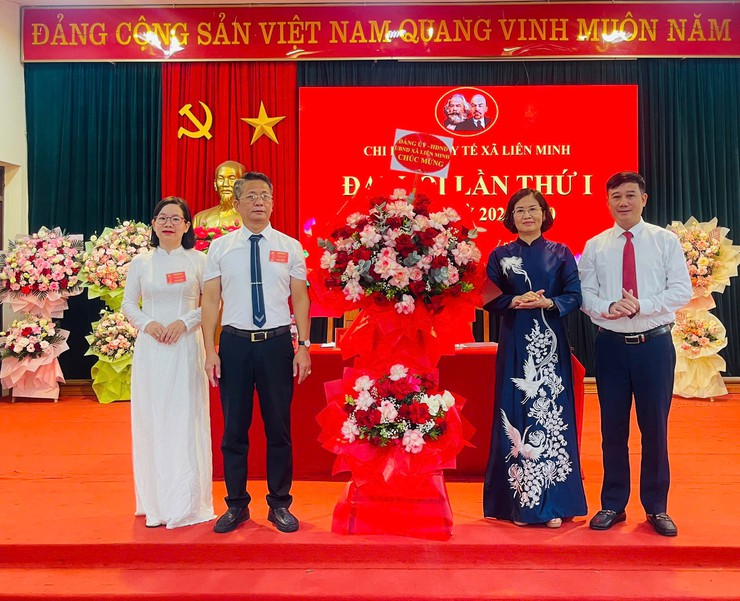 Đại hội Chi bộ Trạm y tế xã Liên Minh lần thứ I, nhiệm kỳ 2025-2030- Ảnh 1.