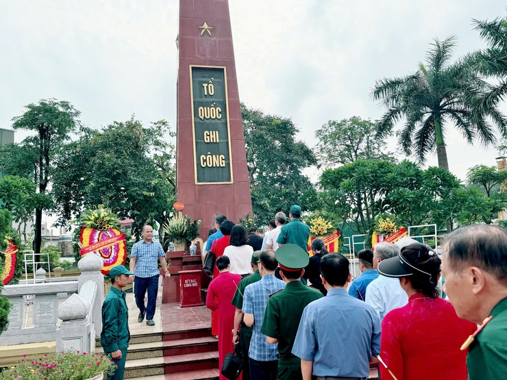 Xã Nam Phù: Đời đời nhớ ơn các anh hùng, liệt sỹ đã ngã xuống vì độc lập, tự do của Tổ quốc- Ảnh 12.