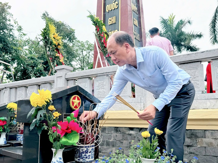 Xã Nam Phù: Đời đời nhớ ơn các anh hùng, liệt sỹ đã ngã xuống vì độc lập, tự do của Tổ quốc- Ảnh 13.