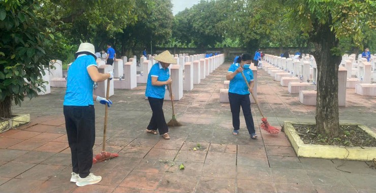 Phụ nữ xã Liên Minh với phong trào đền ơn đáp nghĩa- Ảnh 4.