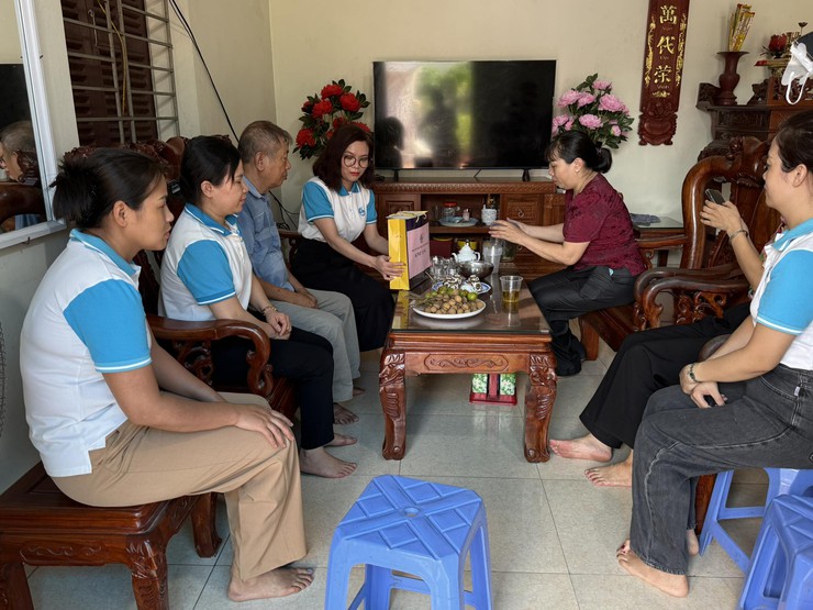 HỘI LHPN XÃ NỘI BÀI TRI ÂN GIA ĐÌNH CÓ CÔNG VỚI CÁCH MẠNG NHÂN NGÀY 27/7- Ảnh 23.