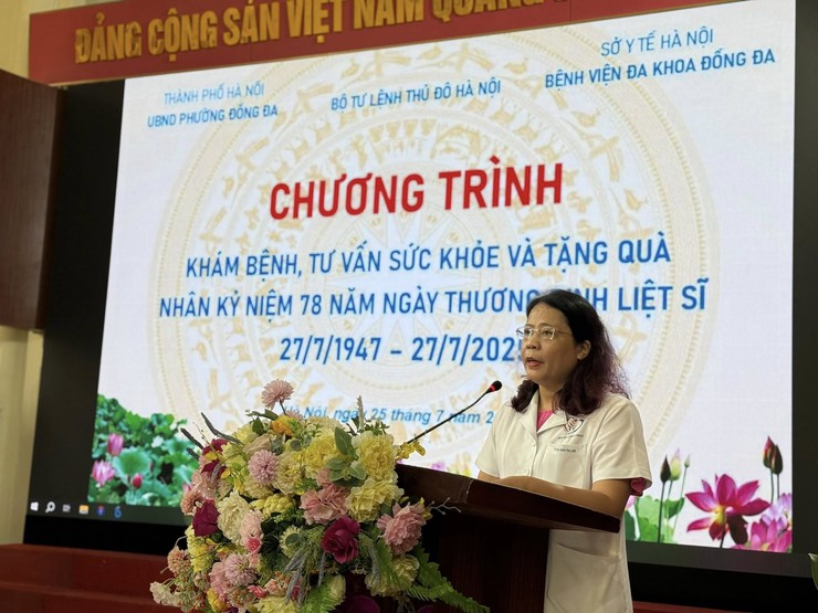 Phường Đống Đa tổ chức khám bệnh, tư vấn sức khoẻ và tặng quà cho đối tượng chính sách trên địa bàn- Ảnh 6.