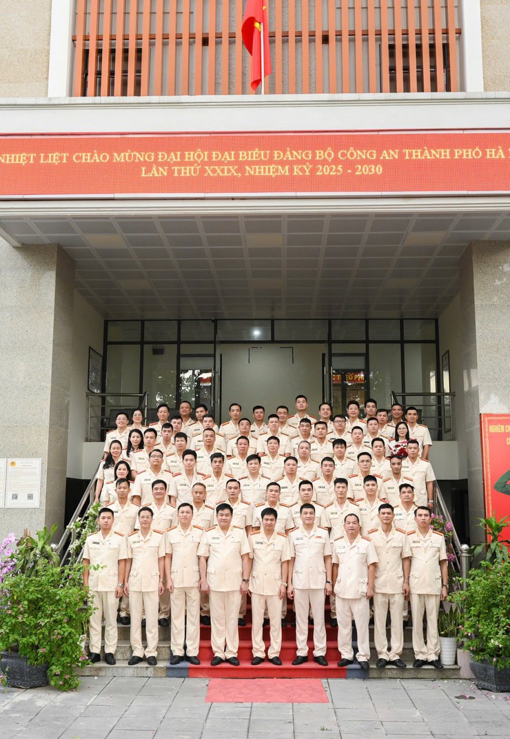 Đại hội Đảng bộ Công an phường Đống Đa lần thứ I, nhiệm kỳ 2025 - 2030- Ảnh 1.
