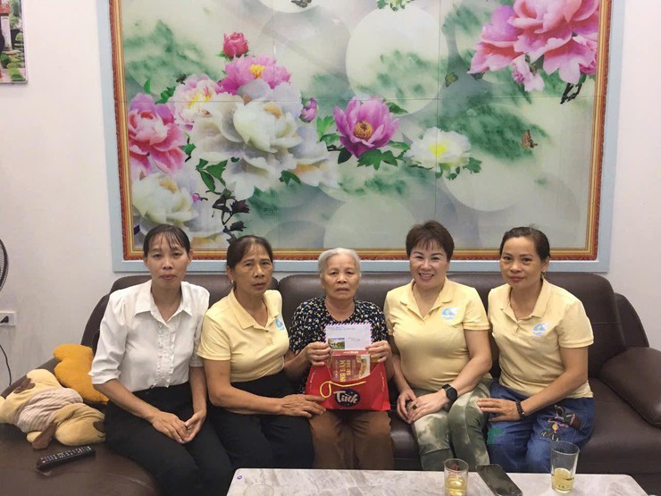 HỘI LHPN XÃ NỘI BÀI TRI ÂN GIA ĐÌNH CÓ CÔNG VỚI CÁCH MẠNG NHÂN NGÀY 27/7- Ảnh 12.