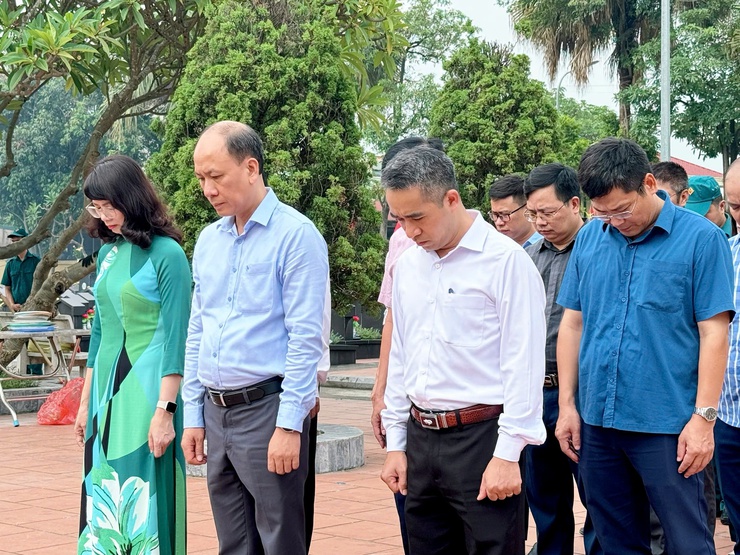 Xã Nam Phù: Đời đời nhớ ơn các anh hùng, liệt sỹ đã ngã xuống vì độc lập, tự do của Tổ quốc- Ảnh 5.