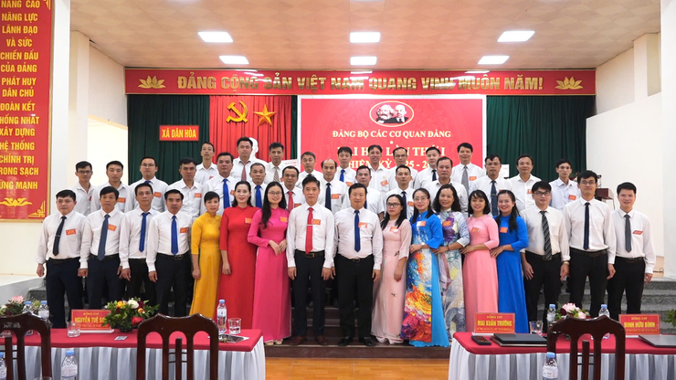 ĐẠI HỘI ĐẢNG BỘ CÁC CƠ QUAN ĐẢNG XÃ DÂN HÒA NHIỆM KỲ 2025–2030 THÀNH CÔNG TỐT ĐẸP- Ảnh 12.