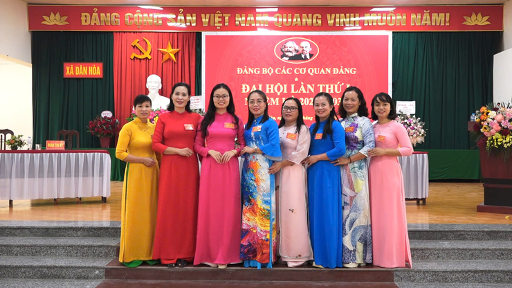 ĐẠI HỘI ĐẢNG BỘ CÁC CƠ QUAN ĐẢNG XÃ DÂN HÒA NHIỆM KỲ 2025–2030 THÀNH CÔNG TỐT ĐẸP- Ảnh 14.