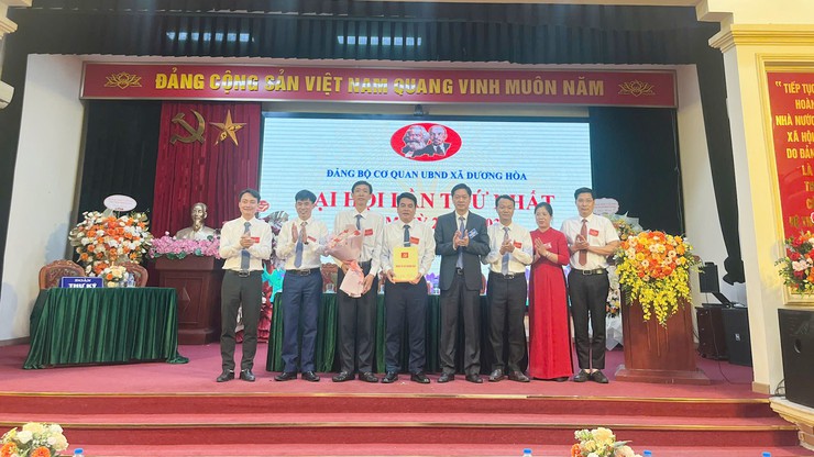 Đại hội Đảng bộ cơ quan UBND xã Dương Hoà lần thứ I, nhiệm kỳ 2025 – 2030 - Ảnh 9.