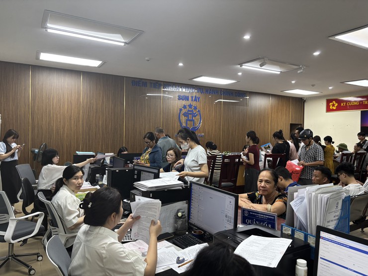 Hà Nội thành lập 12 Tổ khảo sát hỗ trợ thực hiện thủ tục hành chính tại 126 điểm phục vụ hành chính công cấp xã - Ảnh 3.