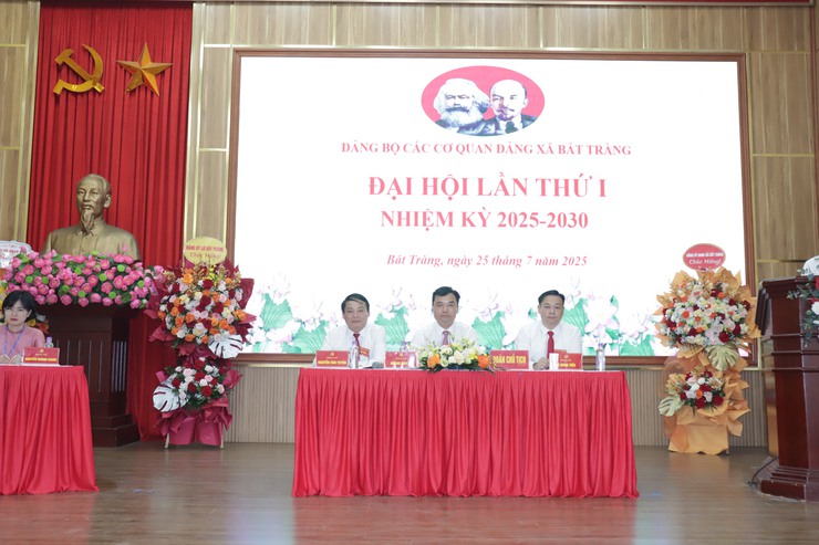 Đảng bộ các cơ quan Đảng xã Bát Tràng tổ chức thành công Đại hội lần thứ nhất, nhiệm kỳ 2025 - 2030- Ảnh 1.
