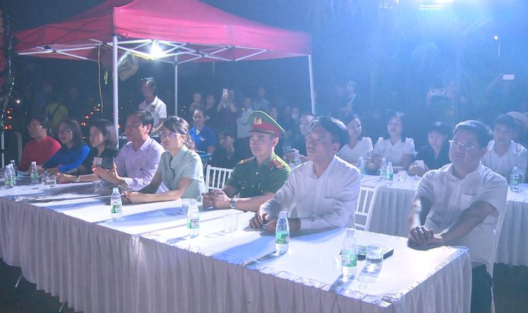 Xã Phúc Lộc trang trọng tổ chức Lễ thắp nến tri ân các anh hùng liệt sỹ nhân dịp kỷ niệm 78 năm Ngày Thương binh – Liệt sỹ (27/7/1947-27/7/2025)- Ảnh 2.
