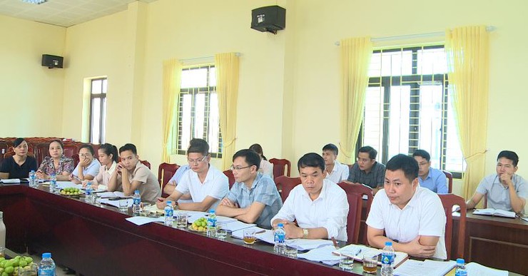 Các đồng chí lãnh đạo xã Phúc Lộc làm việc với Ban Quản lý dự án đầu tư – Hạ tầng- Ảnh 7.