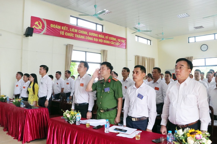 Đảng bộ UBND xã Trần Phú tổ chức Đại hội lần thứ nhất nhiệm kỳ 2025-2030- Ảnh 1.