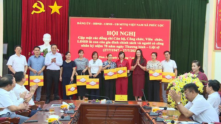 Phúc Lộc tổ chức Hội nghị gặp mặt cán bộ, công chức, viên chức, lao động hợp đồng là con của gia đình chính sách và người có công- Ảnh 5.