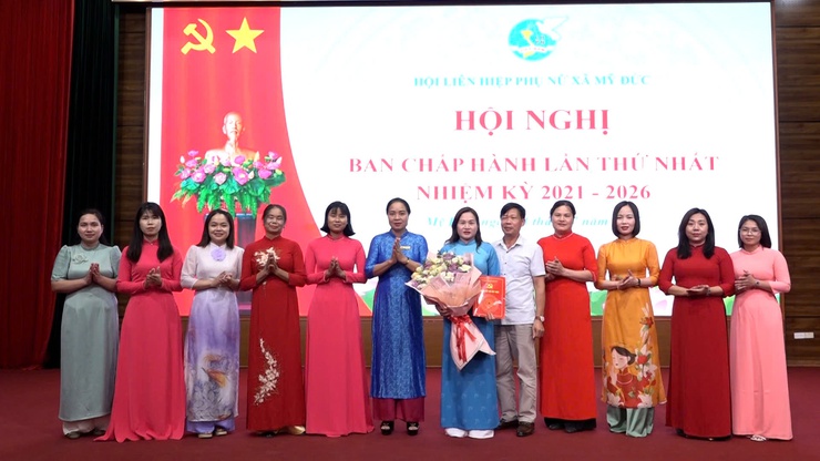 Hội LHPN xã Mỹ Đức công bố Quyết định thành lập và chỉ định Ban Chấp hành, Ban Thường vụ nhiệm kỳ 2021-2026- Ảnh 4.