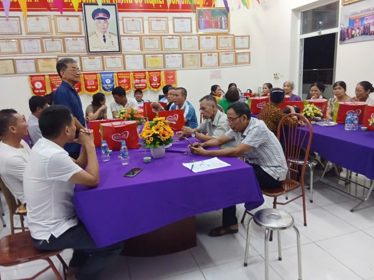 Gặp mặt tri ân nhân dịp 78 năm Ngày Thương binh – Liệt sĩ tại tổ dân phố 7Y phường Yên Nghĩa- Ảnh 2.