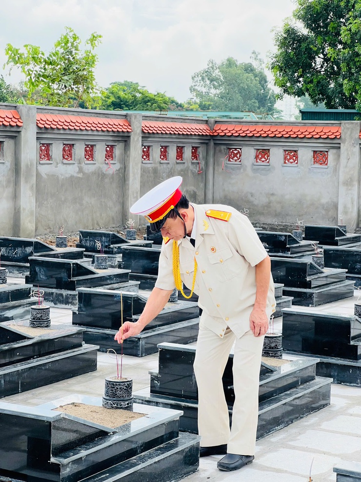 Đoàn lãnh đạo Đảng ủy - HĐND - UBND - UB MTTQ Việt Nam xã Thiên Lộc viếng Nghĩa trang liệt sỹ nhân kỷ niệm 78 năm ngày Thương binh - Liệt sỹ (27/7/1947 - 27/7/2025)- Ảnh 54.
