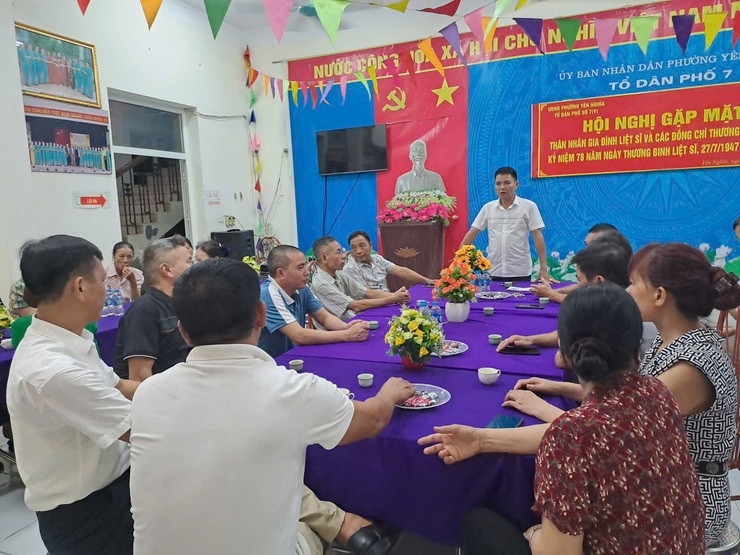 Gặp mặt tri ân nhân dịp 78 năm Ngày Thương binh – Liệt sĩ tại tổ dân phố 7Y phường Yên Nghĩa- Ảnh 5.