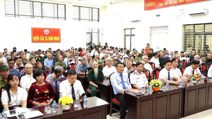 Xã Bình Minh tri ân các anh hùng liệt sĩ, thương, bệnh binh nhân kỷ niệm 78 năm Ngày Thương binh - Liệt sĩ- Ảnh 1.