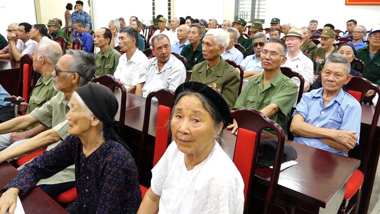 Xã Bình Minh tri ân các anh hùng liệt sĩ, thương, bệnh binh nhân kỷ niệm 78 năm Ngày Thương binh - Liệt sĩ- Ảnh 13.