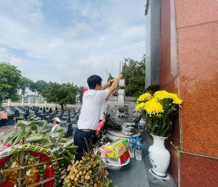 Đoàn lãnh đạo Đảng ủy - HĐND - UBND - UB MTTQ Việt Nam xã Thiên Lộc viếng Nghĩa trang liệt sỹ nhân kỷ niệm 78 năm ngày Thương binh - Liệt sỹ (27/7/1947 - 27/7/2025)- Ảnh 36.