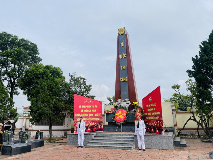 Đoàn lãnh đạo Đảng ủy - HĐND - UBND - UB MTTQ Việt Nam xã Thiên Lộc viếng Nghĩa trang liệt sỹ nhân kỷ niệm 78 năm ngày Thương binh - Liệt sỹ (27/7/1947 - 27/7/2025)- Ảnh 33.