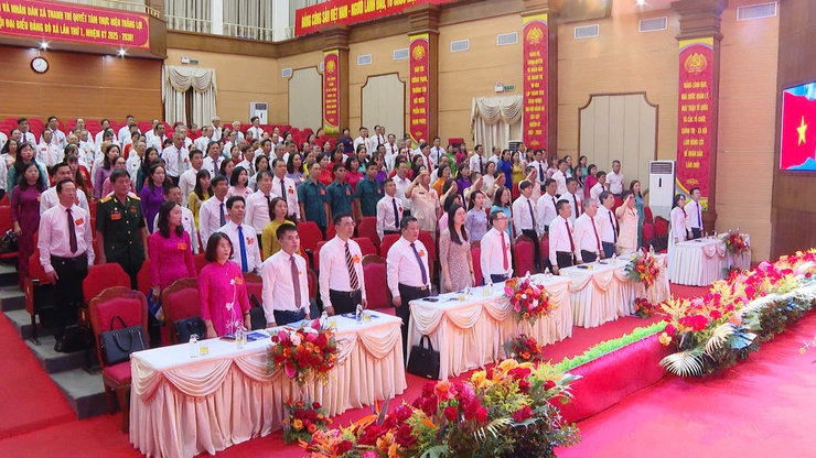 Xã Thanh Trì: Tưng bừng cờ hoa chào mừng Đại hội Đảng bộ xã lần thứ I, nhiệm kỳ 2025 - 2030- Ảnh 5.