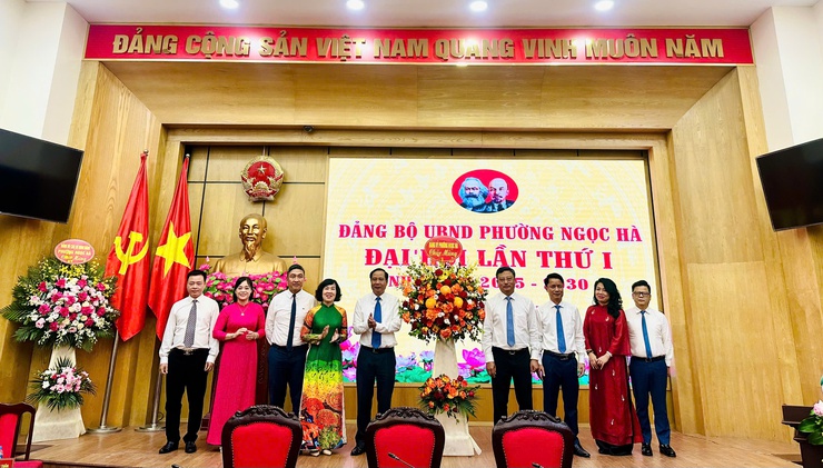 Tổ chức thành công Đại hội Đảng bộ UBND phường Ngọc Hà lần thứ I, nhiệm kỳ 2025 - 2030- Ảnh 2.