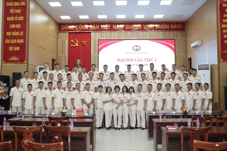 Công an xã Bát Tràng tổ chức Đại hội Đảng bộ lần thứ nhất, nhiệm kỳ 2025-2030- Ảnh 6.