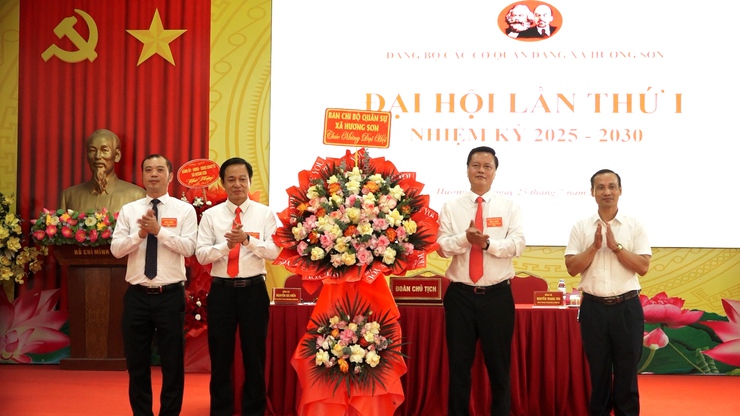 Đại hội Đảng bộ các cơ quan Đảng xã Hương Sơn lần thứ I- Ảnh 3.