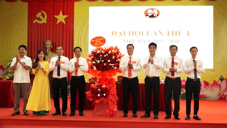 Đại hội Đảng bộ các cơ quan Đảng xã Hương Sơn lần thứ I- Ảnh 2.