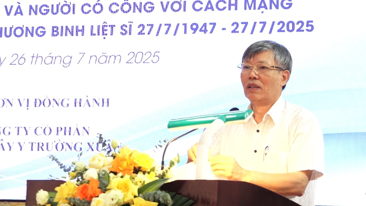 Trên 250 người có công được khám, tư vấn sức khỏe và cấp thuốc miễn phí- Ảnh 3.
