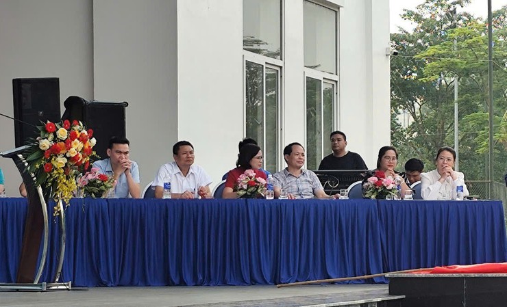 Xã Quang Minh phát động vệ sinh môi trường, khắc phục hậu quã bão số 3 Wipha và chào mừng các sự kiện quan trọng của đất nước- Ảnh 1.