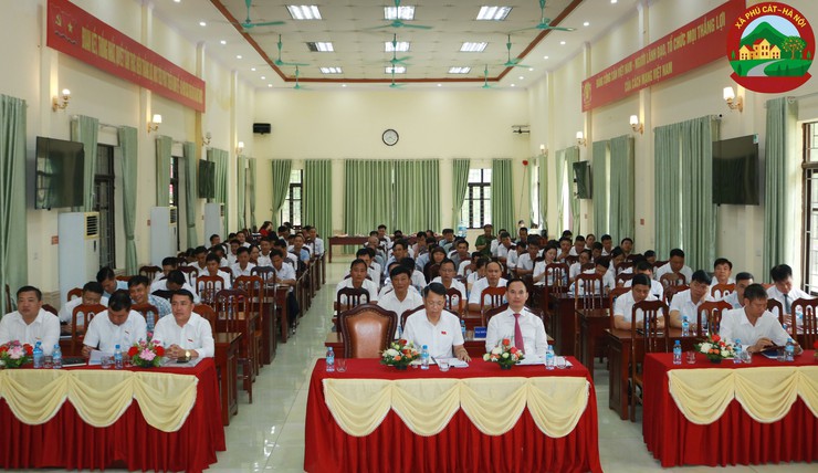 Phú Cát tổ chức thành công kỳ họp thứ 2 HĐND xã Phú Cát khóa XX, nhiệm kỳ 2021-2026- Ảnh 1.