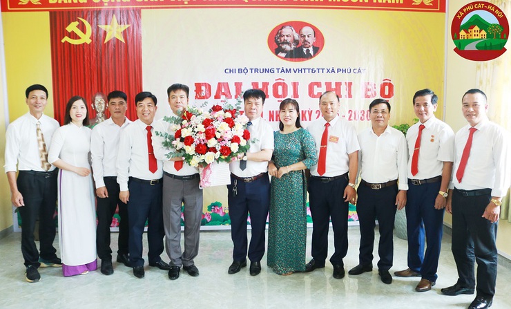 Xã Phú Cát: Hoàn thành đại hội các chi bộ nhiệm kỳ 2025 - 2030- Ảnh 20.