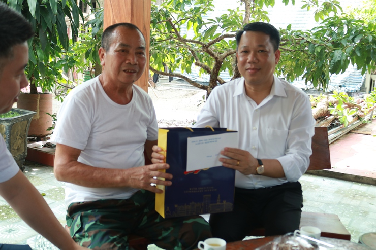 Phú Cát tổ chức các hoạt động tri ân nhân kỷ niệm 78 năm Ngày Thương binh – Liệt sỹ (27/7/1947 – 27/7/2025)- Ảnh 9.