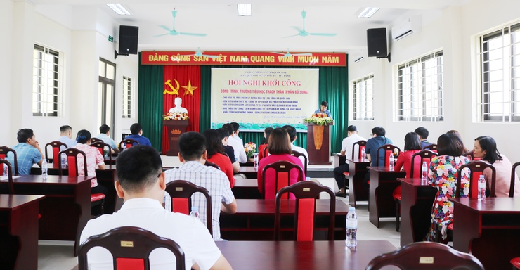 Xã Quốc Oai tổ chức hội nghị khởi công phần bổ sung công trình Trường Tiểu học Thạch Thán- Ảnh 2.