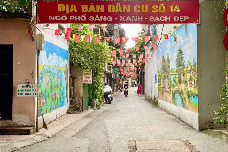 Phường Giảng Võ ra quân cao điểm vệ sinh môi trường chào mừng các ngày lễ lớn- Ảnh 7.
