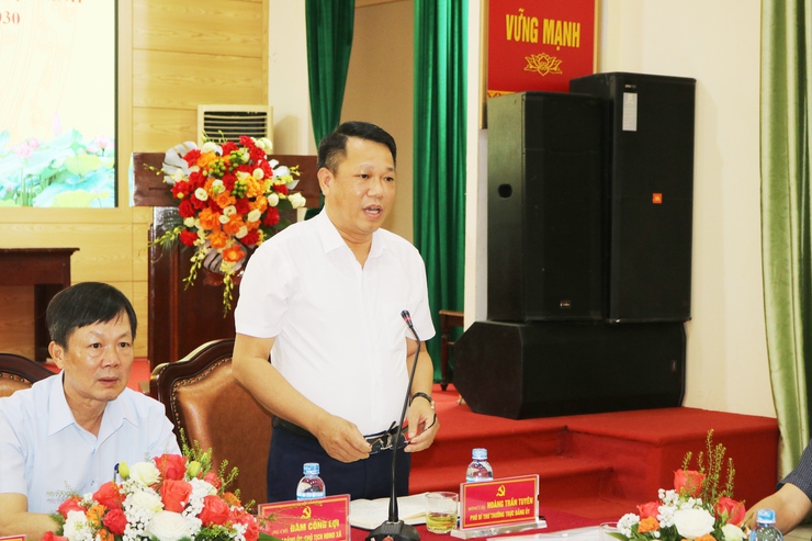 Phú Cát: Lấy ý kiến góp ý dự thảo văn kiện Đại hội đại biểu Đảng bộ xã lần thứ I, nhiệm kỳ 2025 - 2030- Ảnh 2.