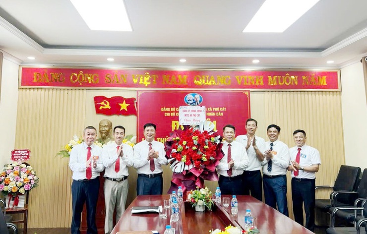 Xã Phú Cát: Hoàn thành đại hội các chi bộ nhiệm kỳ 2025 - 2030- Ảnh 7.