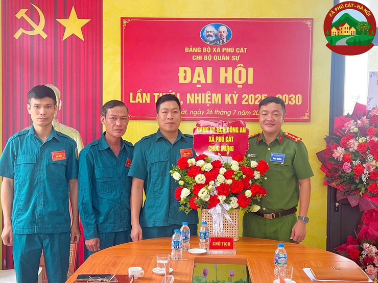 Xã Phú Cát: Hoàn thành đại hội các chi bộ nhiệm kỳ 2025 - 2030- Ảnh 3.