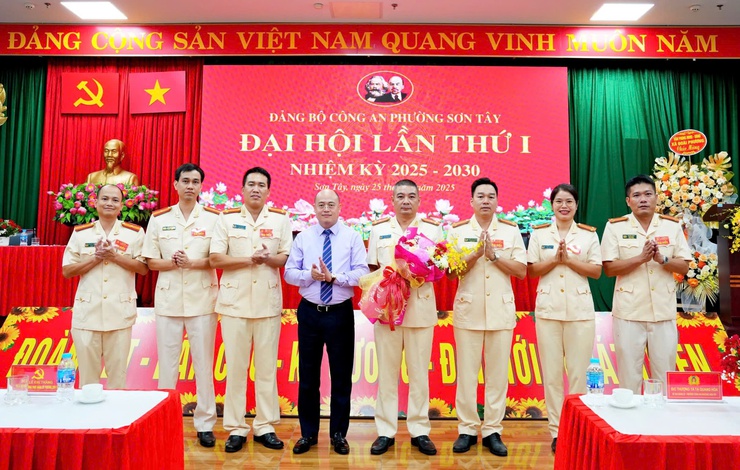 Đại hội Đảng bộ Công an phường Sơn Tây lần thứ I, nhiệm kỳ 2025–2030- Ảnh 1.